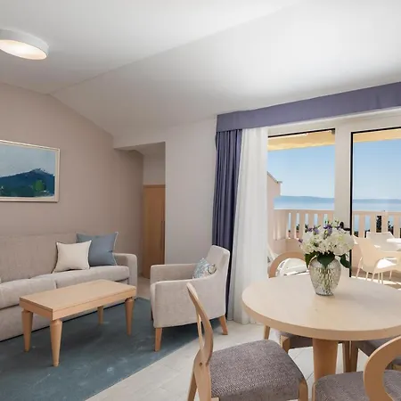 Апарт-отель Flora