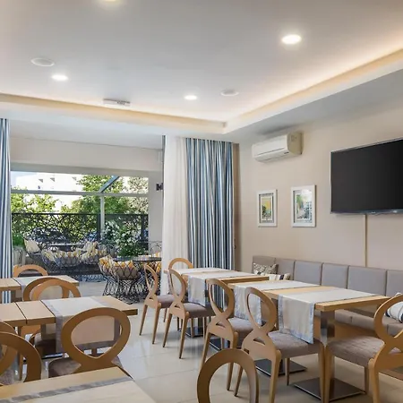 Апарт-отель Flora