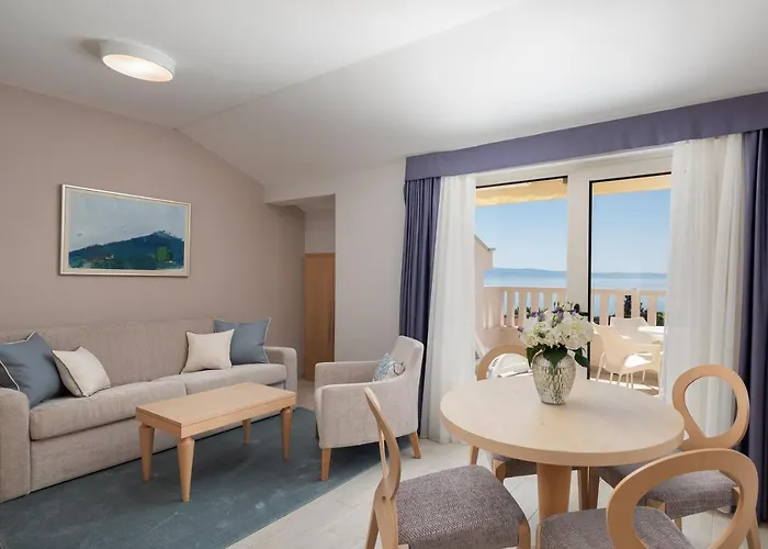 Aparthotel Flora
