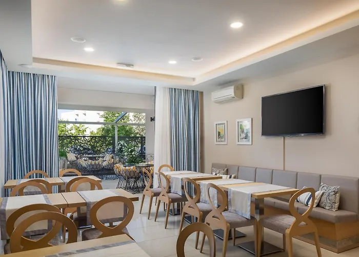 Aparthotel Flora