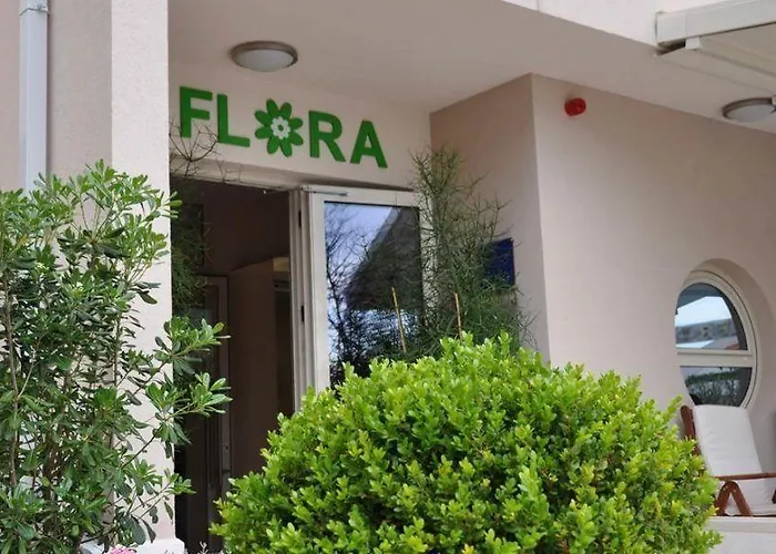 Aparthotel Flora