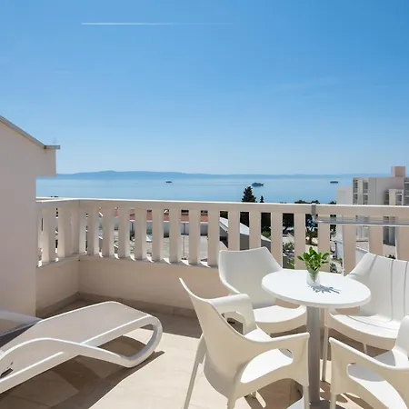 Flora 4* Tučepi